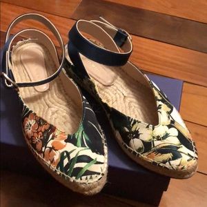 Stuart Weitzman espadrilles
